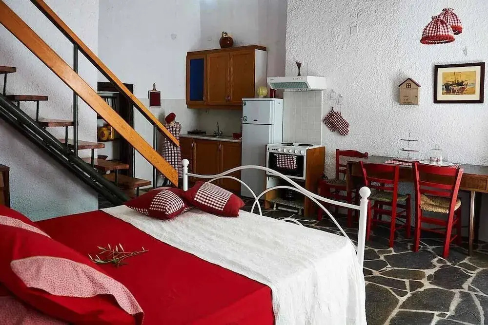 Maisonette Rouge - Paradise By The Beach