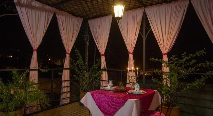 Riad Sanaa Rose