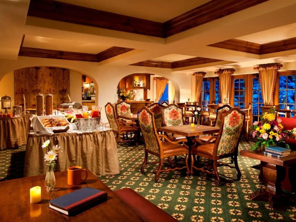 Austria Haus Hotel