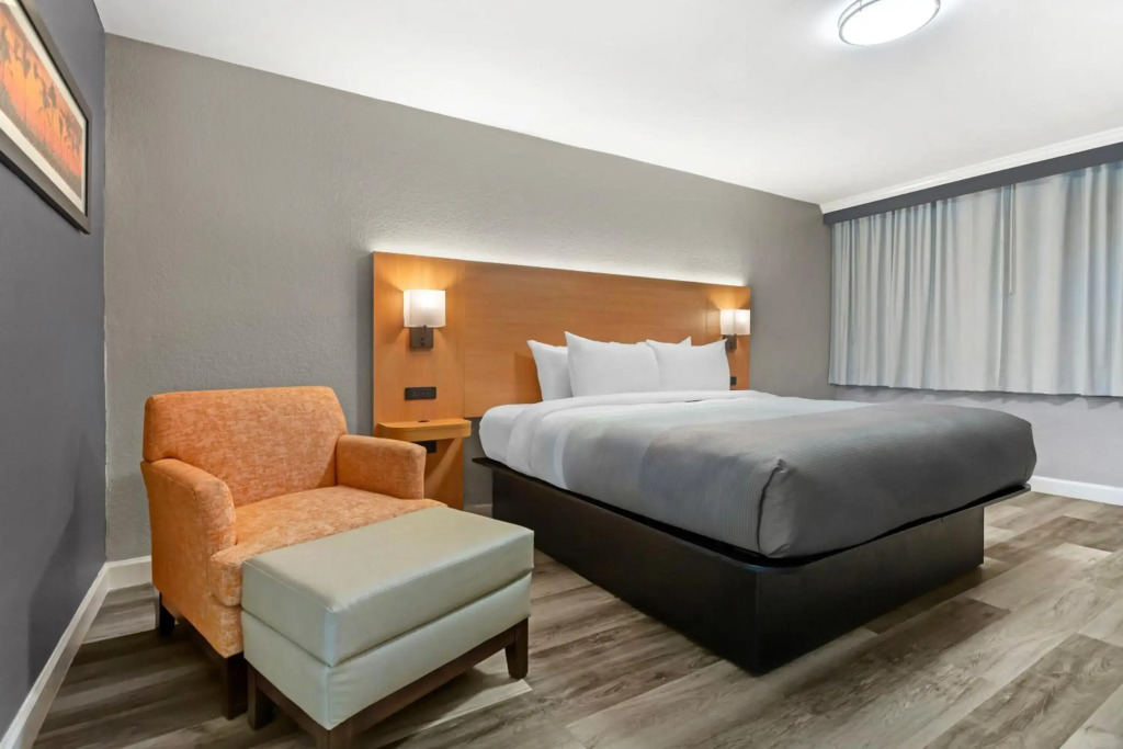 Quality Inn and Conference Center Tampa-Brandon