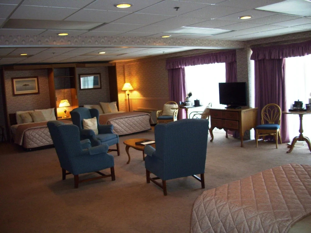 Riveredge Resort Hotel