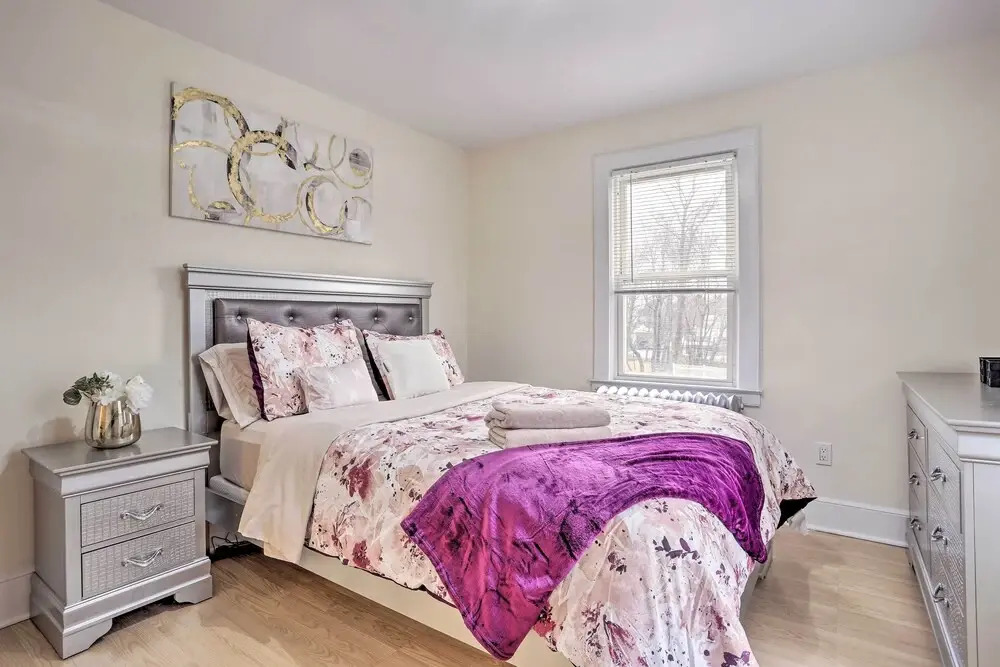 Charming Mamaroneck Home ~ 22 Mi to Manhattan