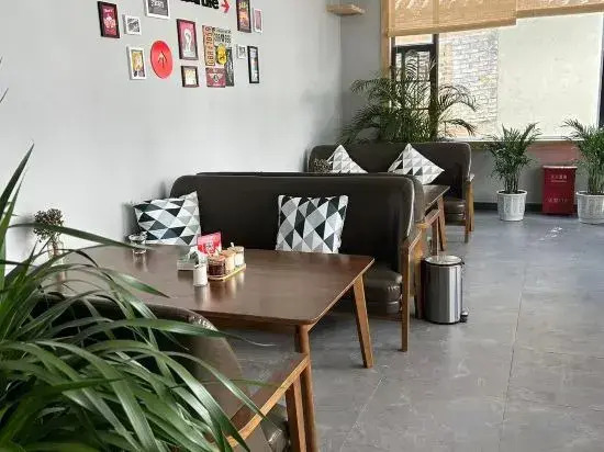 Dali City Shuanglang Town Six rooms Inn