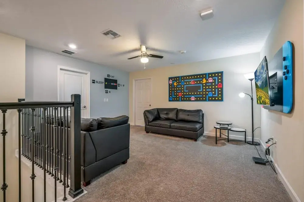 Family Paradise Space Themed Perfect Location