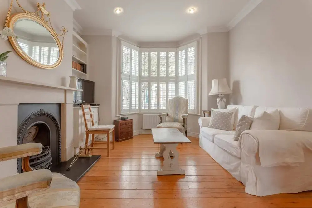 Charming Two Bedroom Home in West London