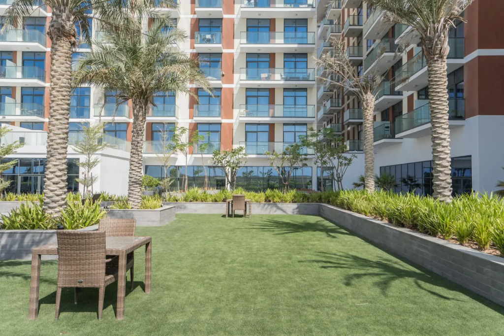 Stuning studio with balcony in Damac Celestia