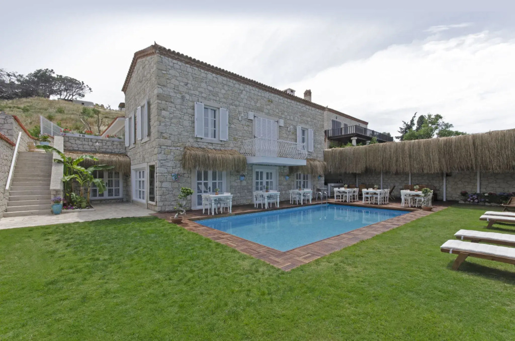 ALAÇATI ROKA TAŞ BUTİK HOTEL