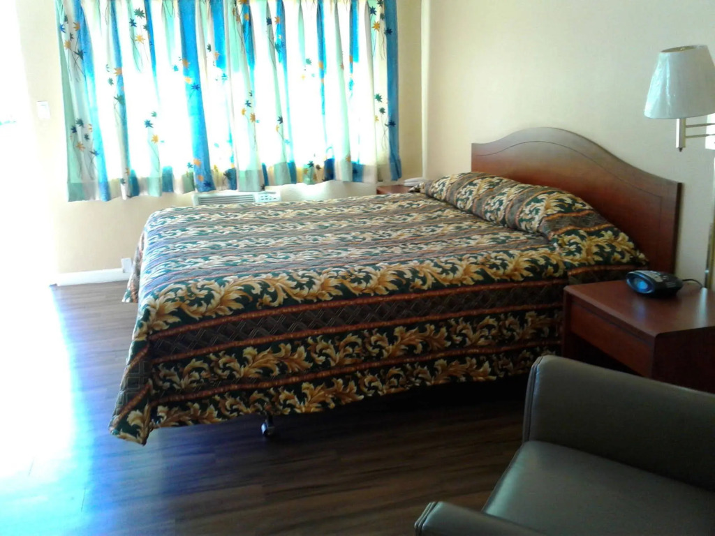 Desert Inn Motel
