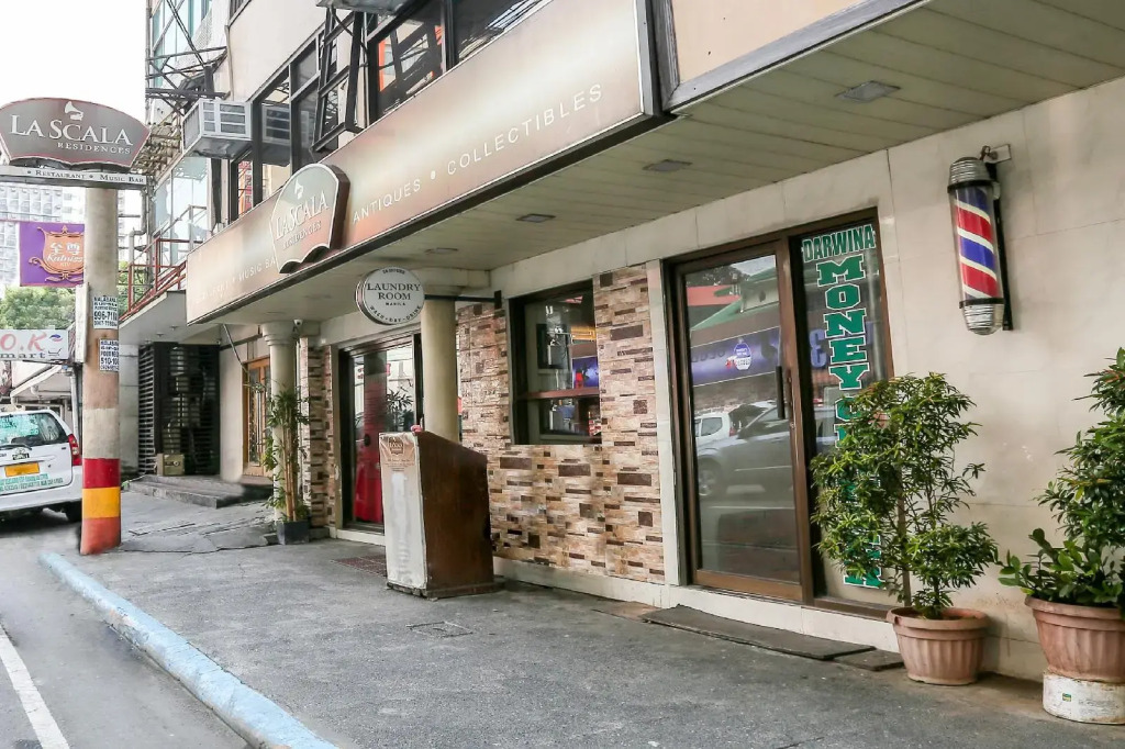 OYO 419 La Scala Residences