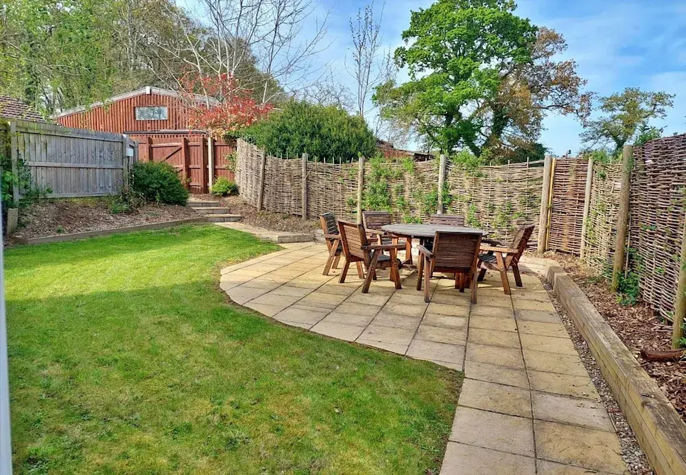 Lodge in Bovey Tracey With Pool & Countryside