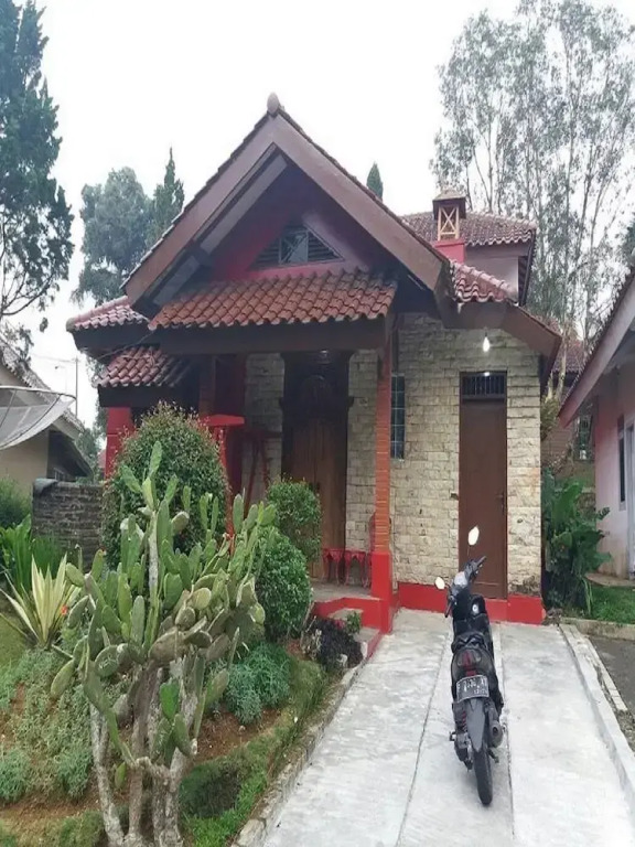 Villa Kota Bunga Sakura
