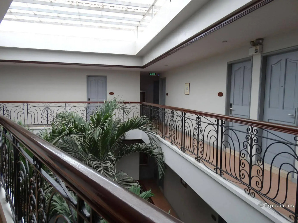 Casa Leticia Business Inn