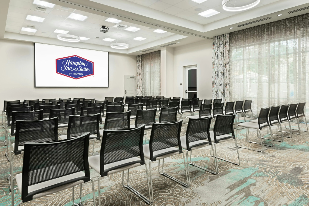 Hampton Inn & Suites Atlanta Buckhead Place