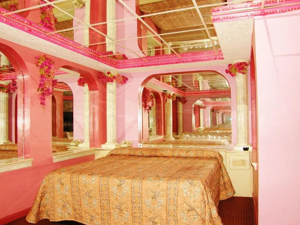 Gallery Holiday Motel