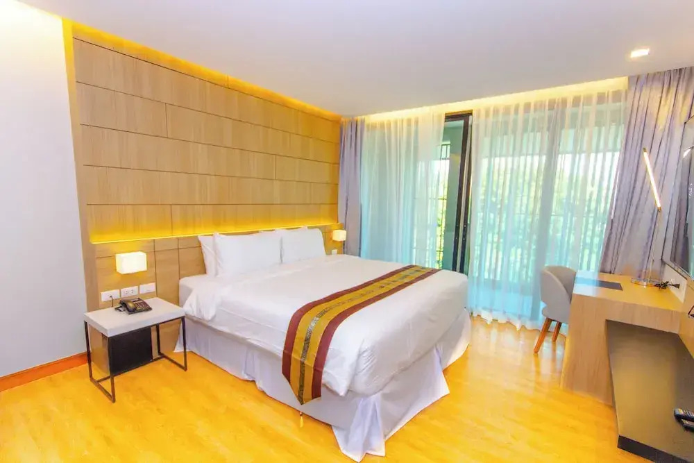 The Grand Chaiyapruek Nimman Chiangmai Free Airport Shuttle