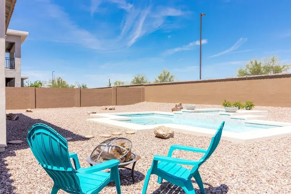 3 Bedroom Home with Outdoor Pool