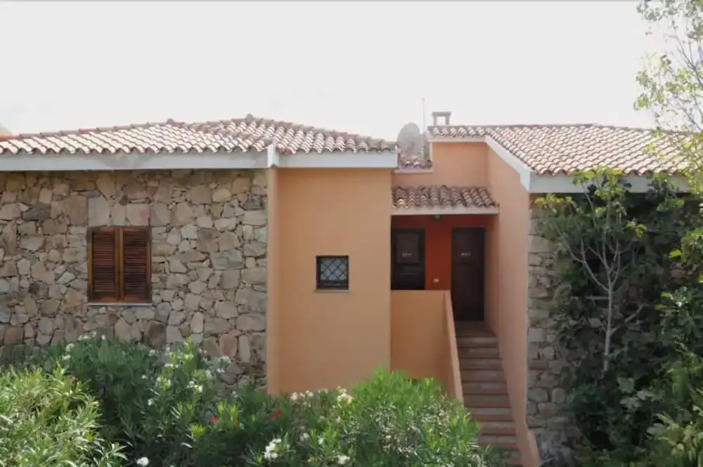 Spiaggia Bianca Pedra Rosa - Your House in Sardinia