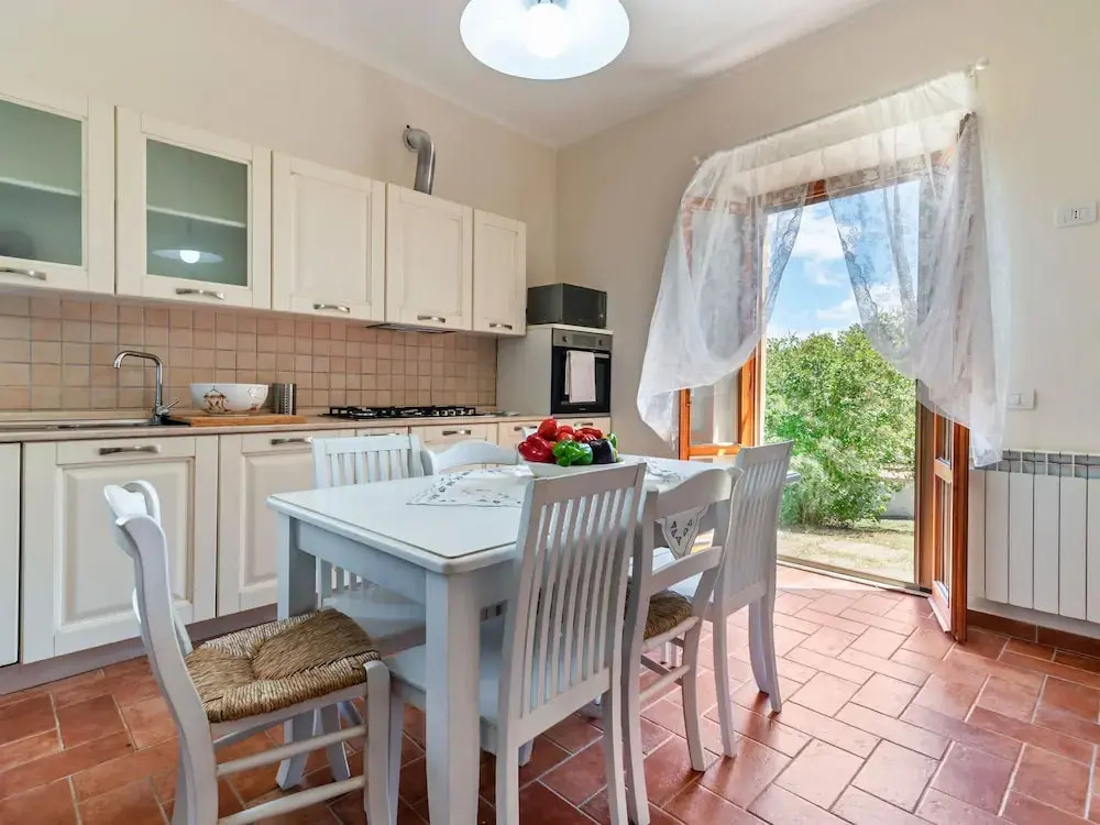 Exotic Villa in Sinalunga With Swimming Pool
