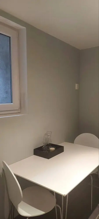 Newly Renovated And Cozy Apartment In The Basement