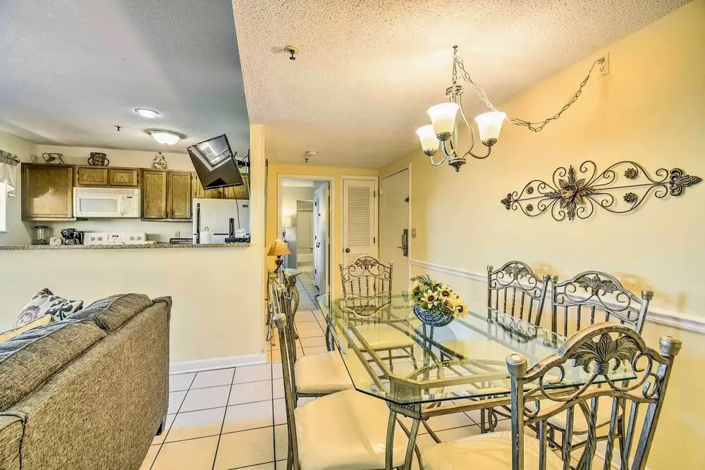 Homey Myrtle Beach Condo w/ Resort Amenities!
