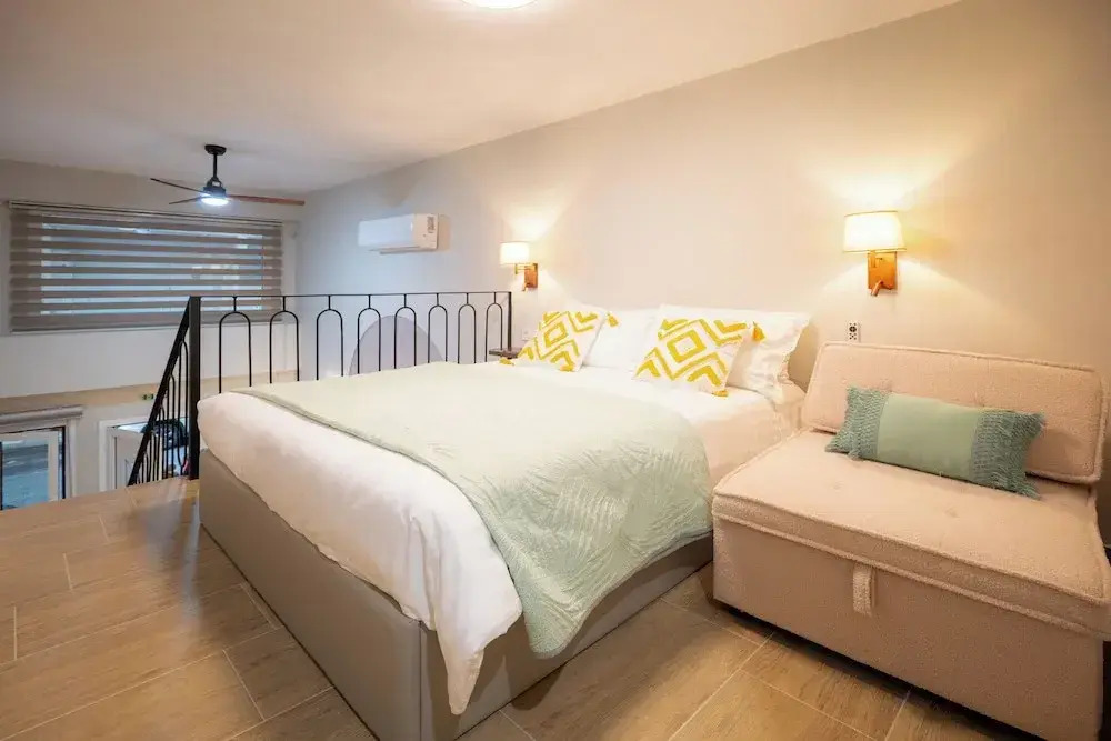 Vayas Residences - Agora