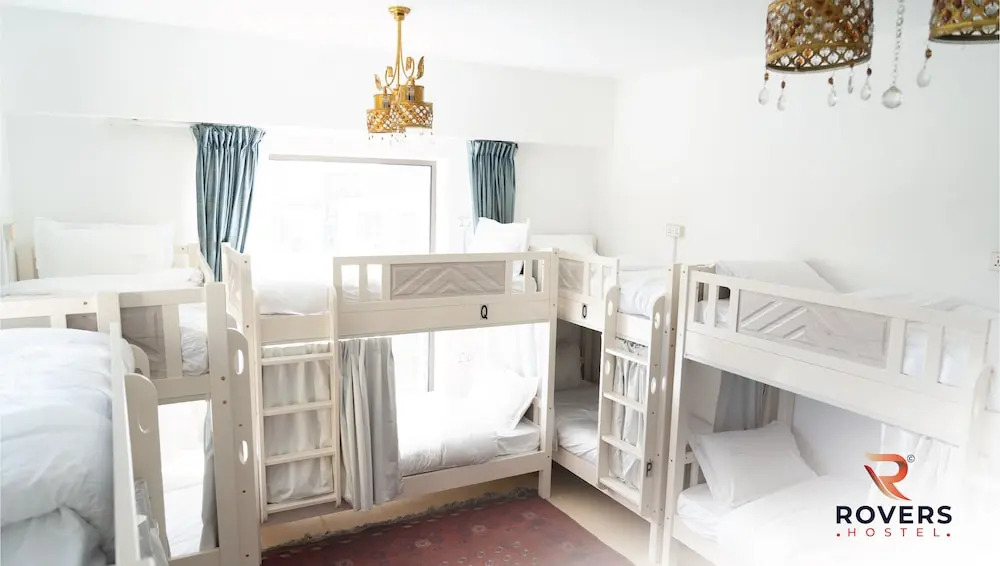 Rovers Beach Hostel JBR