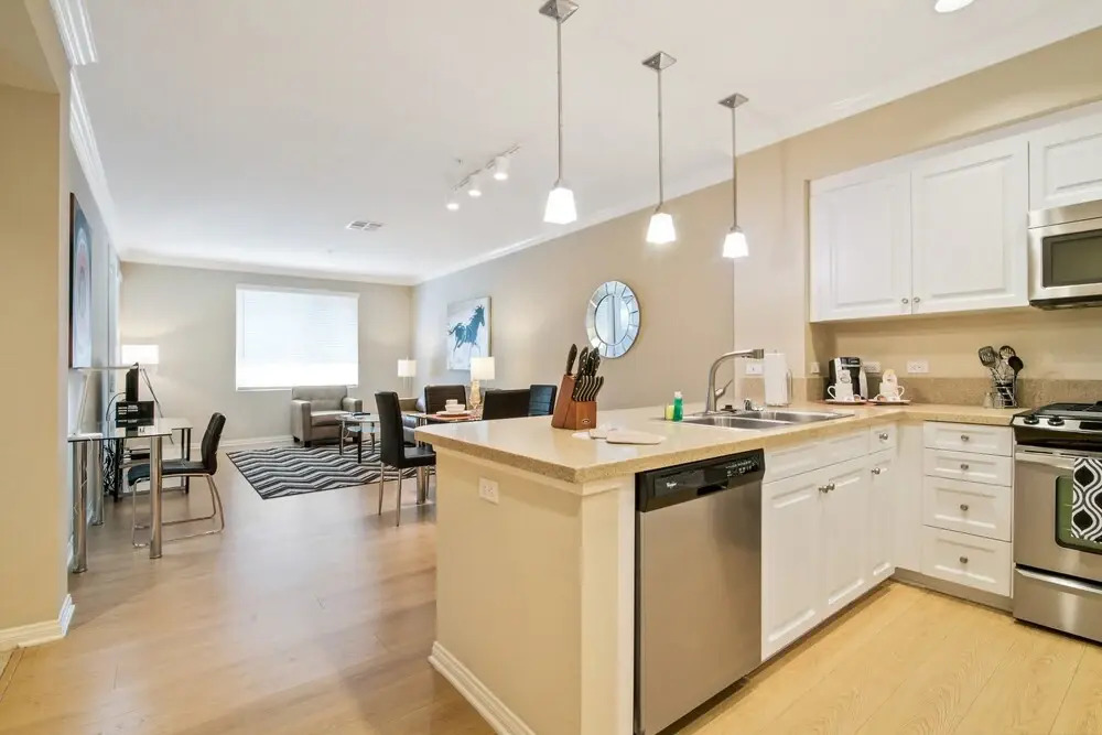 Global Luxury Suites at River Oaks Park