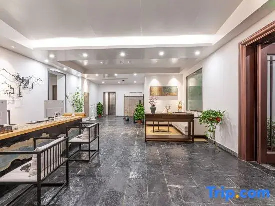 Jinhua Youyou Luming Hotel