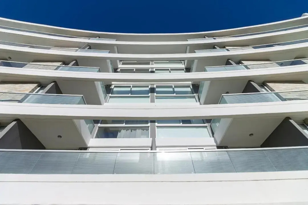 Departamento con terraza propia - Edificio Lumiere Punta del Este