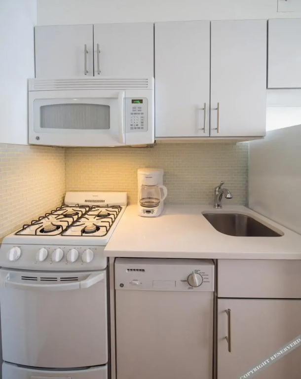 Two Bedroom Self-Catering Apartment - Lower East Side