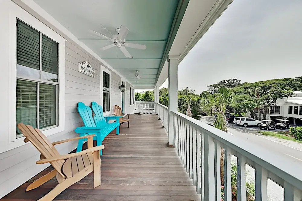 Brand-new Beachfront W/ 2 Chefs Kitchens 6 Bedroom Home