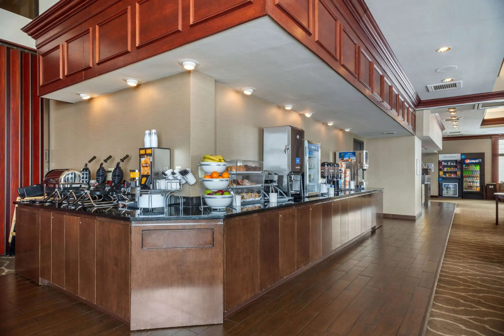 Comfort Suites Green Bay West