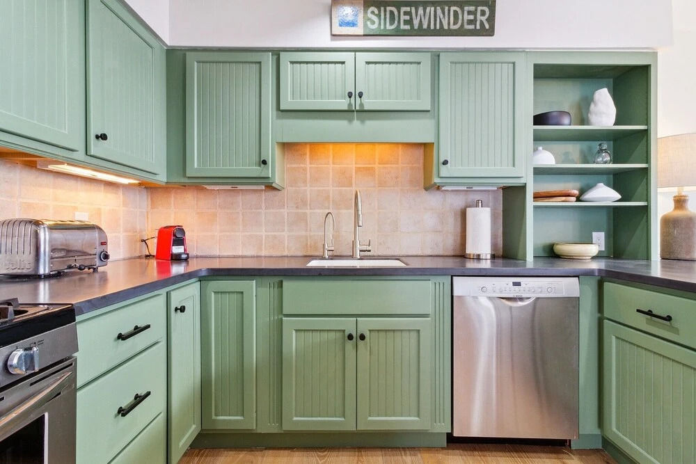 Slopeside In Okemo - Beautifully Renovated Spacious Family Townhouse 3 Bedroom Townhouse by RedAwning