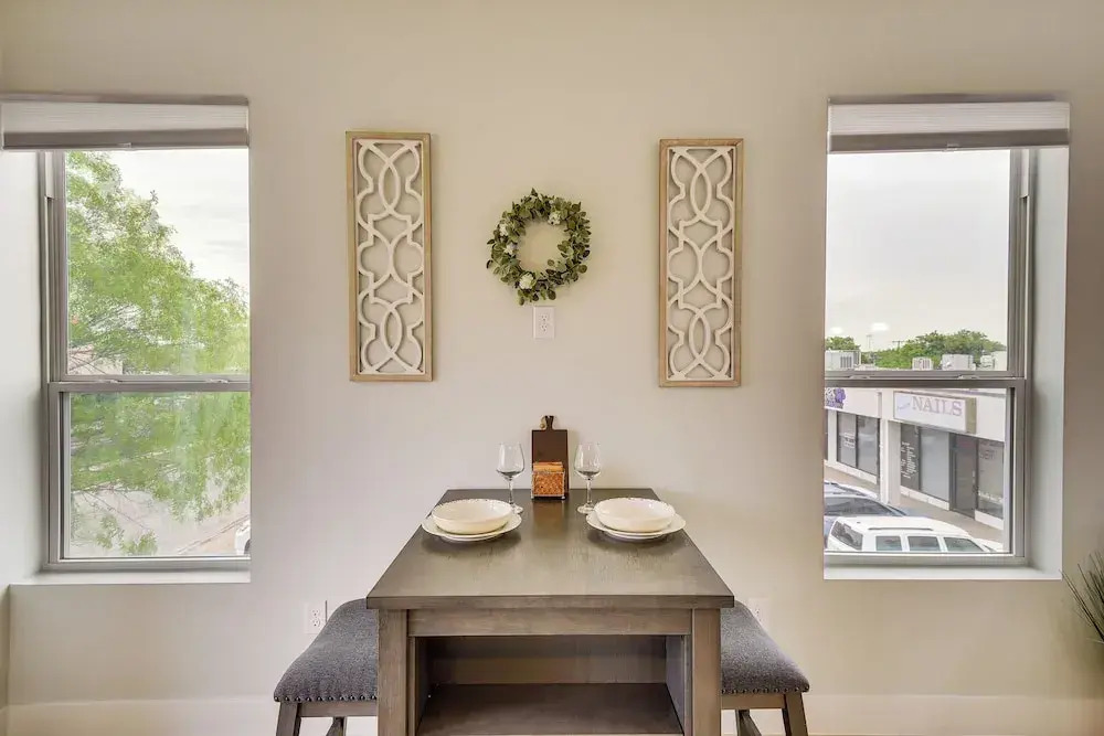 Steps to TCU Campus: Modern Fort Worth Apt