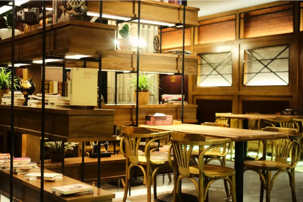 James Joyce Coffetel Chongqing Huangnibang Subway Station