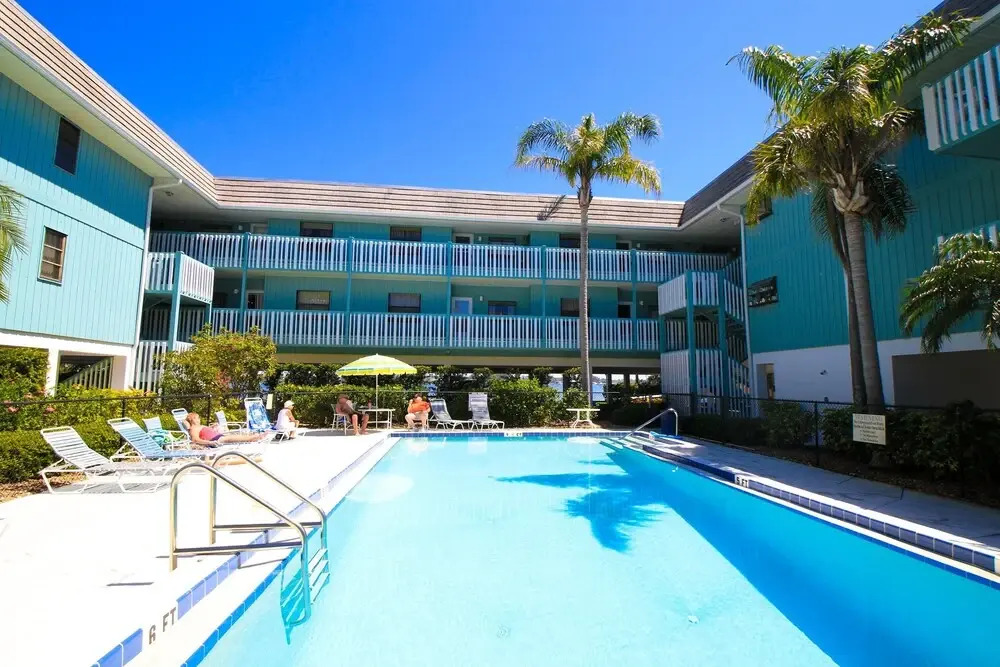 Anna Maria Island Beach Palms 8B