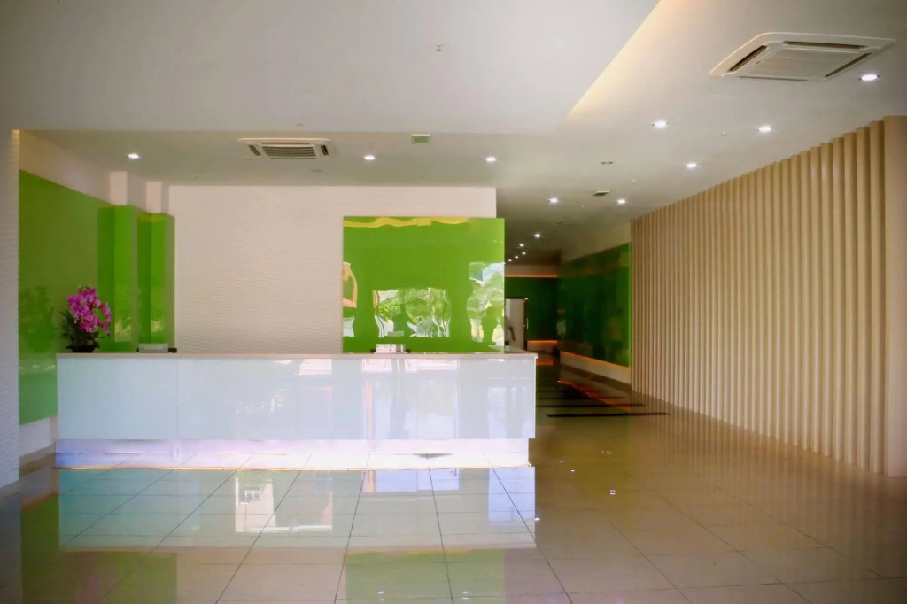 The Room @ Anjung Vista Condominium