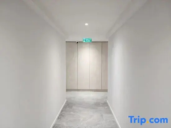 Q Space Sathorn - Narathiwas 18
