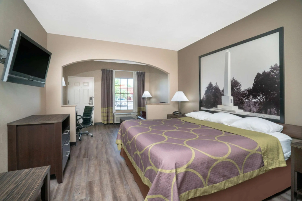 Super 8 by Wyndham Murfreesboro