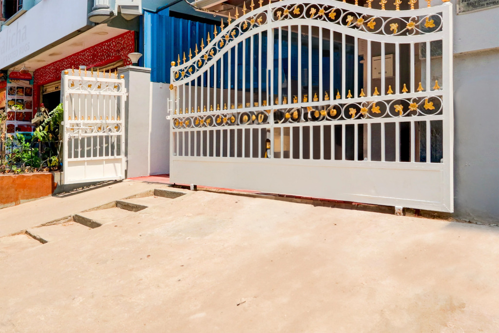 Super Collection O Sri Balaji Luxury rooms