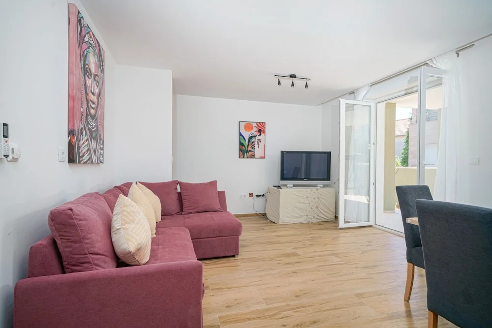 Welcome to Pina Tourist Apartments