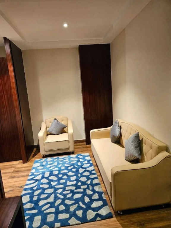 Four Leaf Hotel - AKOSHA