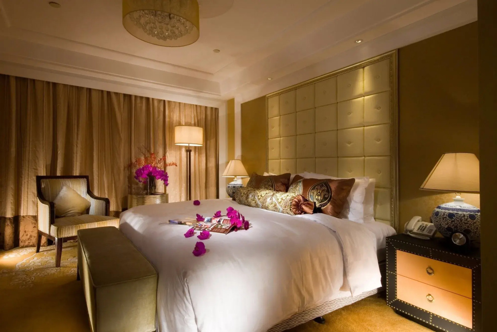 Radegast Hotel CBD