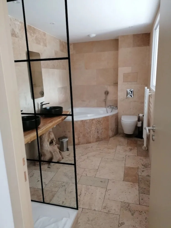 DOMAINE DE LA NERTHE- HOTEL PROVENCE MEDITERRANEE