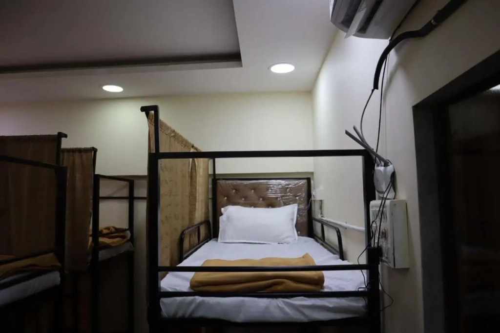 Indigo Room Sharing Dormitory - Near International Airport