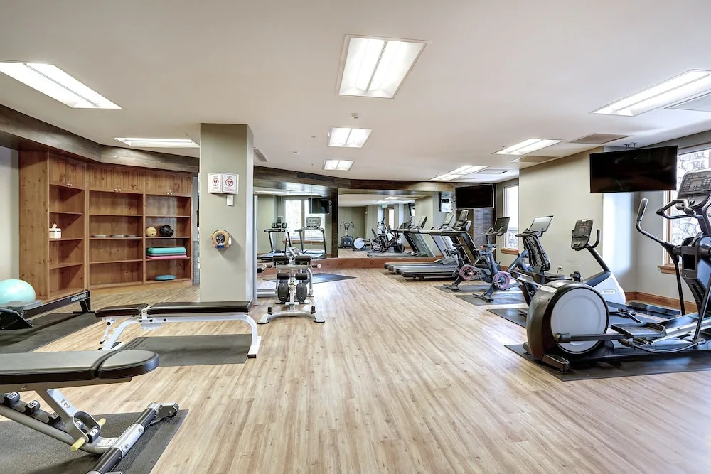 Ski In/out Lodge With Private Lifts, 2br 2ba Next To Golf 2 Bedroom Condo by RedAwning