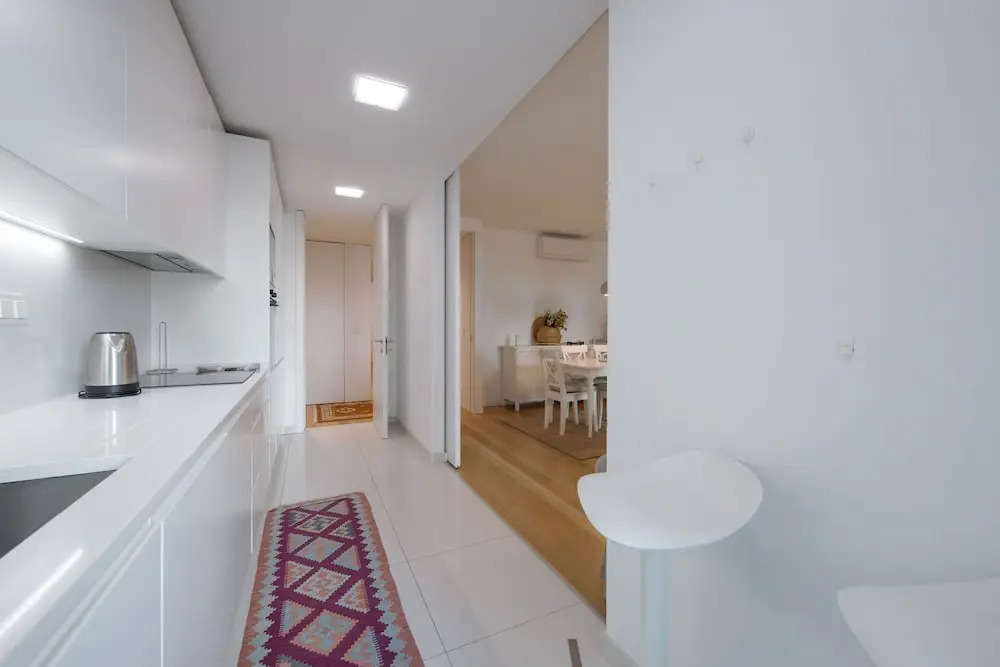 Benfica Prime Terrace II by Homing