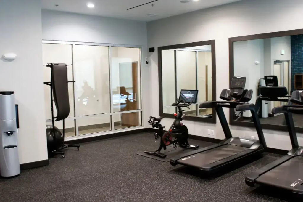 La Quinta Inn & Suites by Wyndham Chattanooga Downtown/South