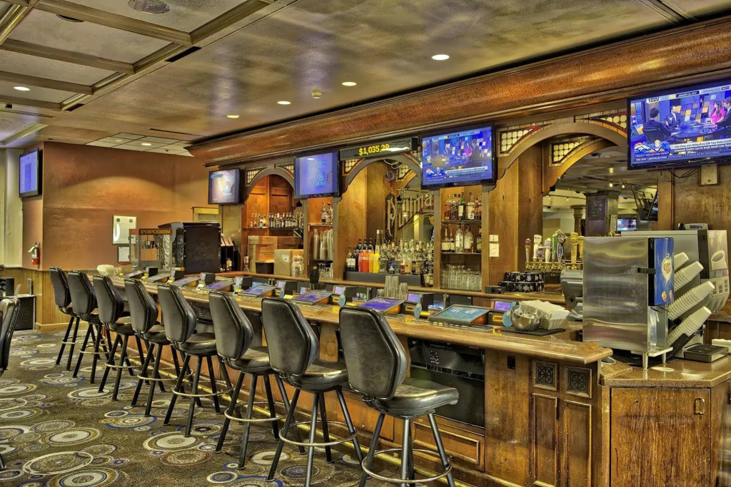 Lady Luck Casino Black Hawk - A Caesars Rewards Destination