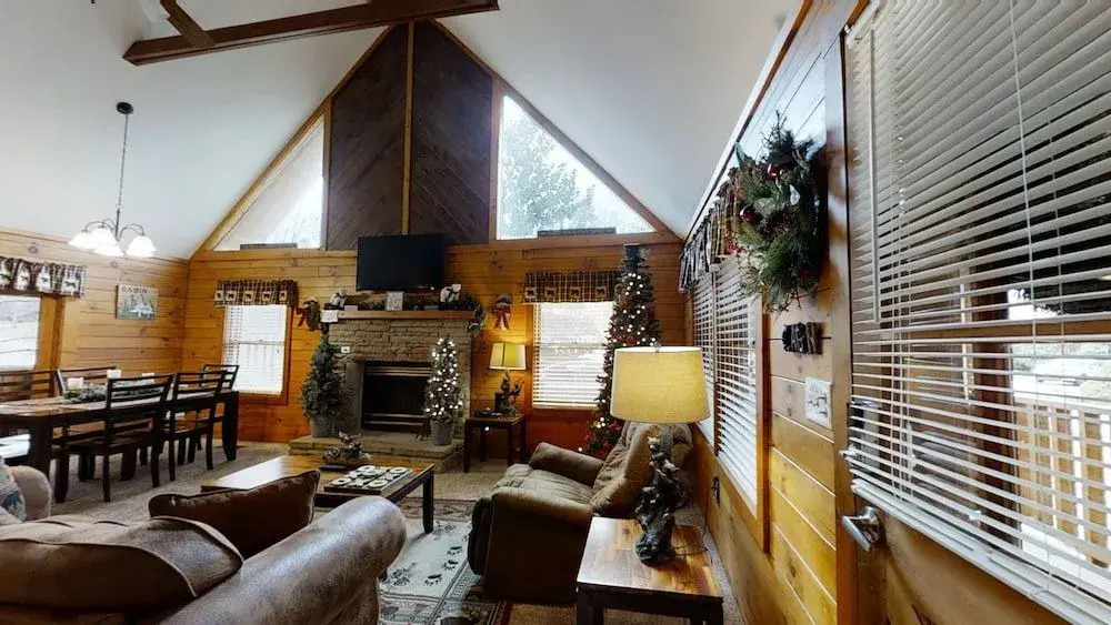 Always Christmas 2 Bedroom Cabin by RedAwning